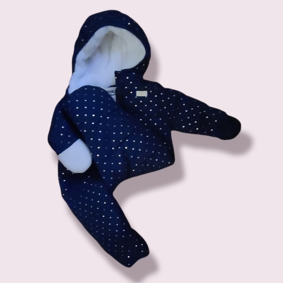 Snow suit: adorable 🎀 - Picture 3 of 3